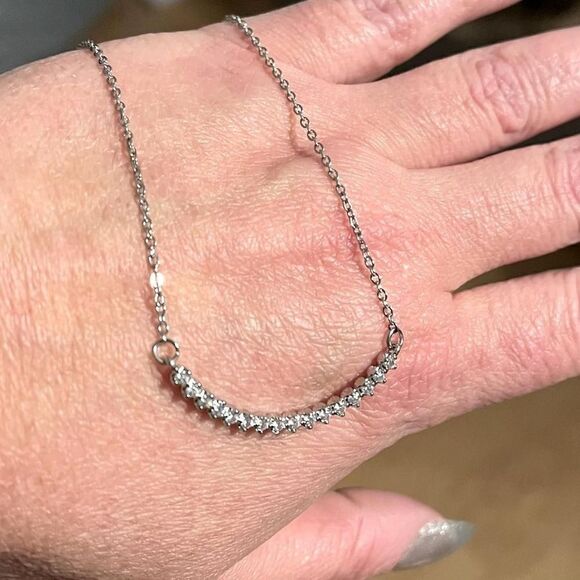 The Minimalist White sapphire heart and sterling necklace - Picture 3 of 4